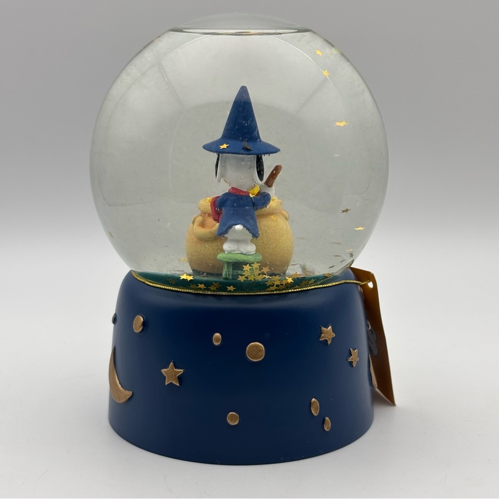 Department 56 Peanuts Snoopy "Sorcerer‘s Apprentice" Halloween Snowglobe - New - Picture 8 of 13